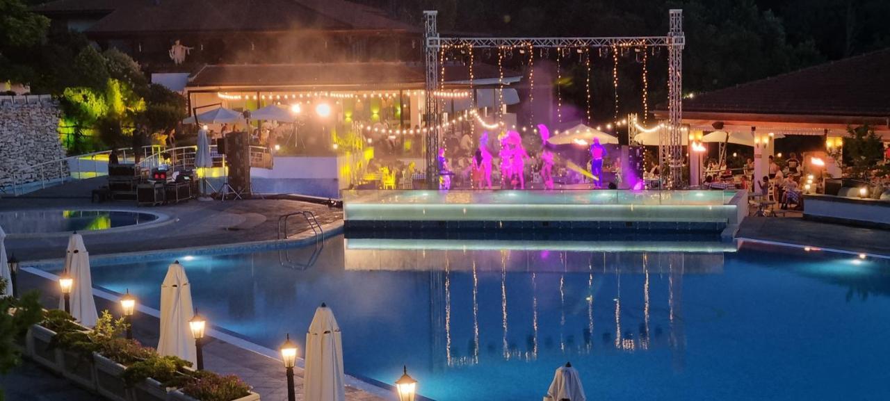 Eve Santa Marina Studios - Sea, Pools, Relax سوزوبول المظهر الخارجي الصورة